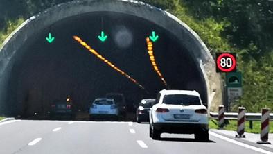Na primorski avtocesti vozniki spet storili veliko neumnost