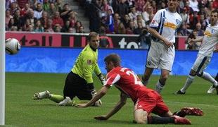 Bayern že slavi, Bochum blizu izpada