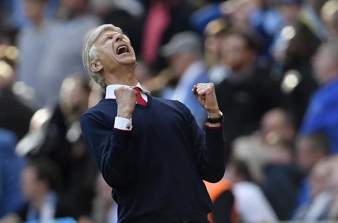 Arsene Wenger je pred kratkim podaljšal pogodbo pri Arsenalu, zdaj pa želi navijače razveseliti z drago okrepitvijo. | Foto: Reuters