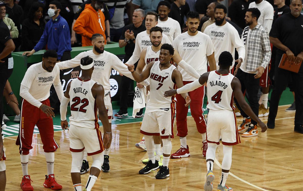 Miami Heat | Košarkarji Miamija bodo zaradi neprimernega vedenja morali plačati kazen v višini 25 tisoč dolarjev.  | Foto Reuters