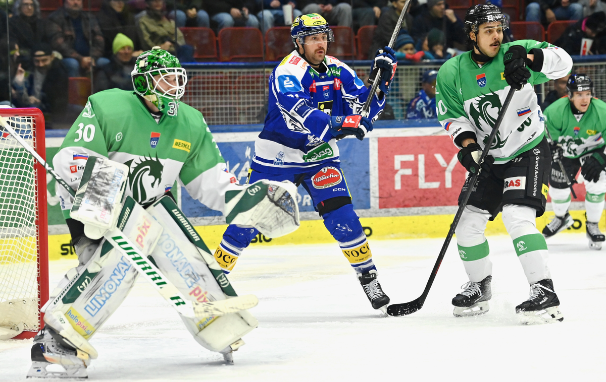 Vsv : Olimpija | Olimpija je v gosteh premagala Beljak, Luka Kolin je zaustavil več kot 50 strelov na svoj gol. | Foto VSV/STEFAN