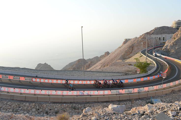 Idejo o cilju dirke na Jebel Hafeetu je Uci zavrnila. | Foto: Guliverimage