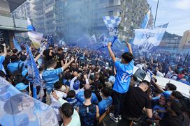 Neapelj Napoli
