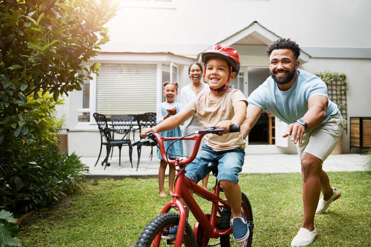Starši naj skupni čas z otroki preživljajo aktivno in kakovostno. | Foto: Shutterstock