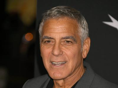 Tudi George Clooney zgrožen nad ropom muzeja Louvre