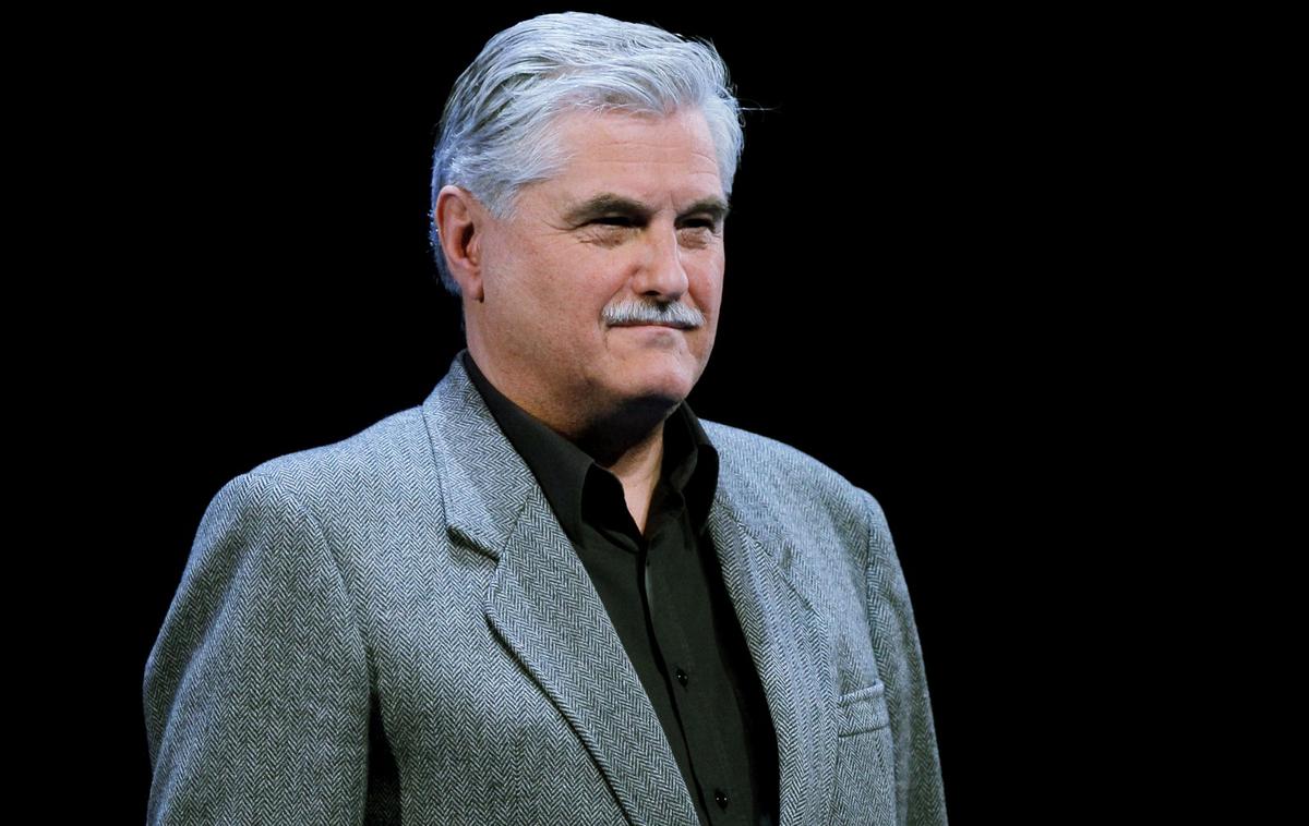 Andrej Brvar | Za svoje pesniško ustvarjanje je leta 1989 prejel Kajuhovo nagrado, leta 1991 nagrado Prešernovega sklada in Glazerjevo nagrado ter leta 2015 Prešernovo nagrado za življenjsko delo. Kot so takrat zapisali v utemeljitvi, Brvar velja za vitalista, saj se v njegovi poeziji doživetje njegovega življenja "manifestira kot aktivno, fizično, kar se da konkretno zapopadanje čudeža 'vsega živega'". | Foto Daniel Novakovič/STA