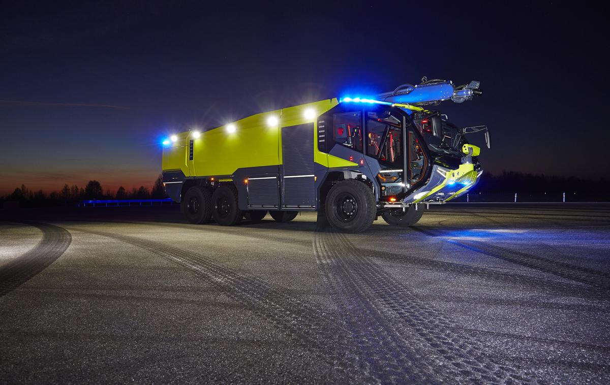 Rosenbauer panther - nova generacija specialnega gasilskega vozila za letališča | Foto Rosenbauer