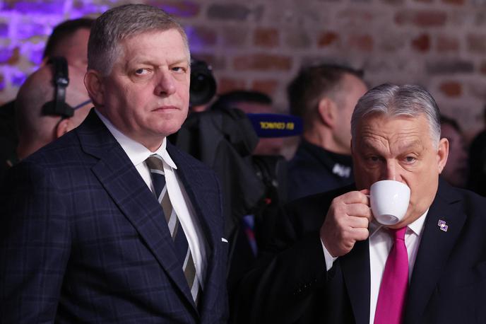 Robert Fico in Viktor Orban | Robert Fico in Viktor Orban veljata za zaveznika v boju proti Bruslju, toda zdaj so nekateri prepričani, da je Fico v zadnjem času postal bolj proevropski. | Foto Guliverimage