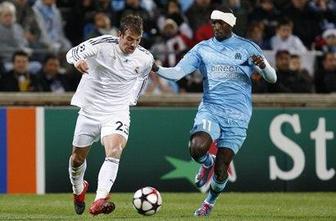 Niang za šest tednov na prisilni počitek