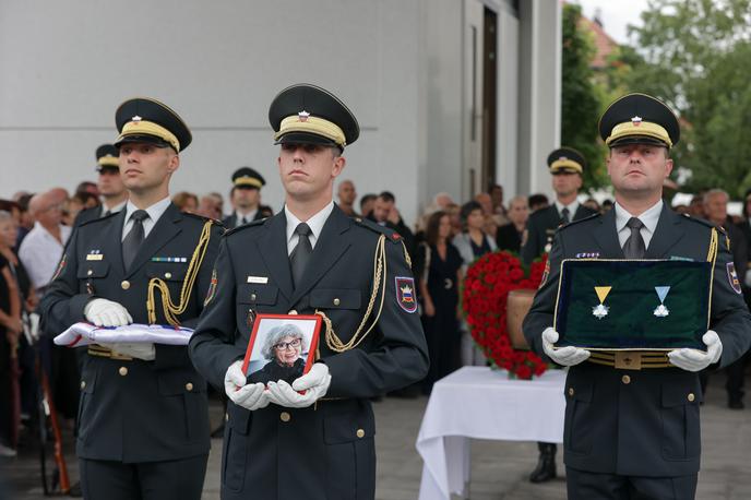 Pogreb Anite Ogulin | Anito Ogulin so pokopali z vojaškimi častmi. | Foto Mediaspeed