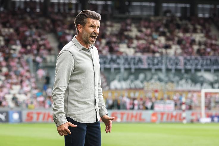 Luka Elsner je na začetku februarja zaradi slabših rezultatov, zmago v francoskem prvenstvu je neuspešno lovil kar devet tekem zapored, izgubil zaupanje vodstva Reimsa. | Foto: Guliverimage