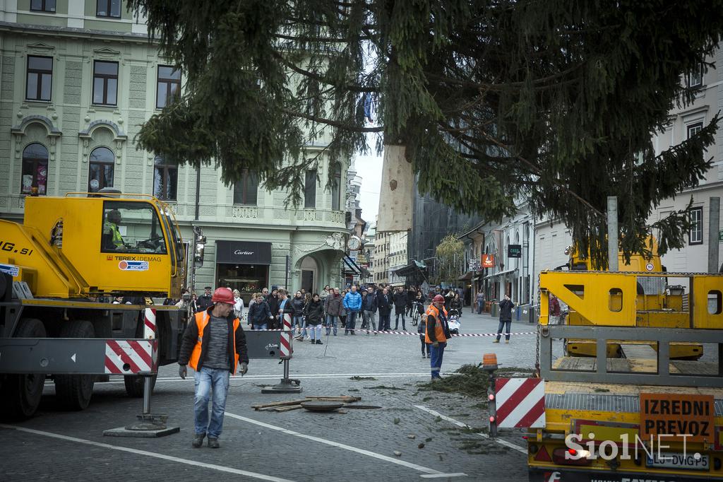 Novoletna smreka v Ljubljani Prešernov trg