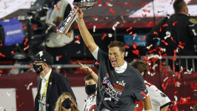 Tampa Bay na krilih Bradyja do drugega naslova
