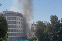 Med Macronovim obiskom Damaska odjeknili eksploziji #video