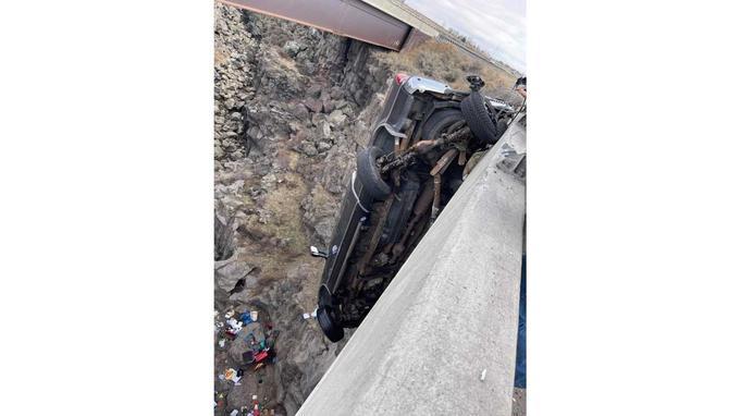 Reševanje avtomobila z mostu | Foto: Zvezna policija Idaho