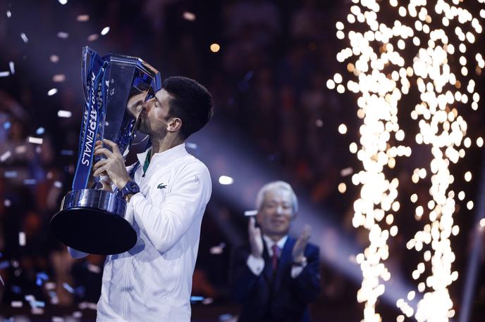 Novak Đoković | Novak Đoković je zmagovalec zaključnega teniškega turnirja serije ATP . S šestimi naslovi se je na vrhu izenačil z Rogerjem Federerjem. | Foto Reuters