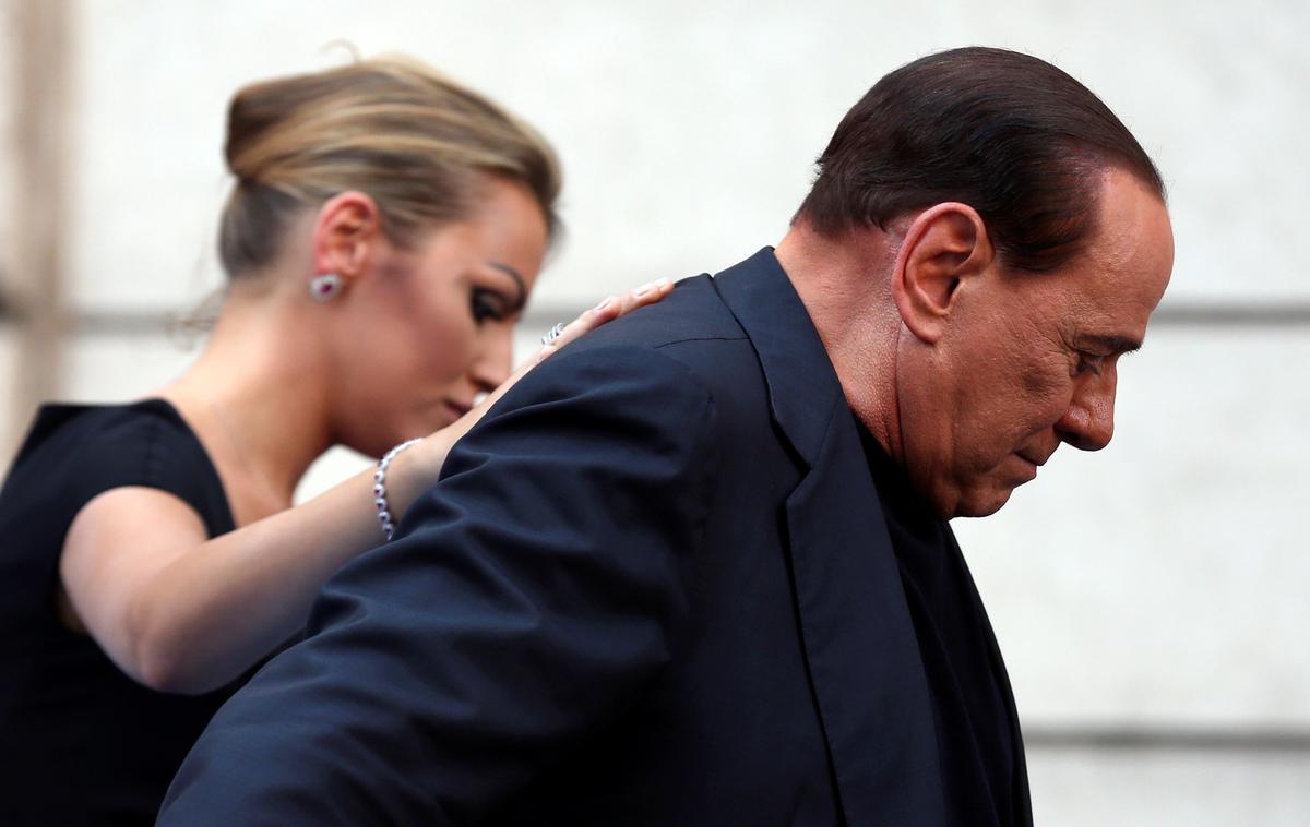 Francesca Pascale, Silvio Berlusconi | Nekdanjega italijanskega predsednika vlade Silvia Berlusconija so zaradi okužbe z novim koronavirusom prepeljali v bolnišnico. | Foto Reuters
