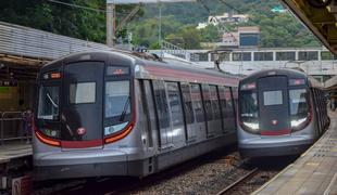 Vlak na Kitajskem povozil 11 železniških delavcev