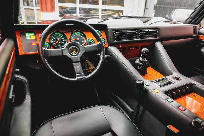 Lamborghini LM002 | Foto: RM Sotheby's