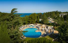 Porec_ValamarDiamantHotelResidence_V4_gallery_diamant-hotel-residence-pools-seaview (1)