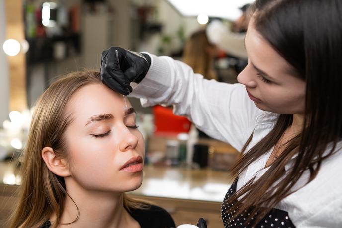 Vaše obrvi po laminaciji niso takšne, kot ste pričakovali? To so scenariji, o katerih se premalo govori.