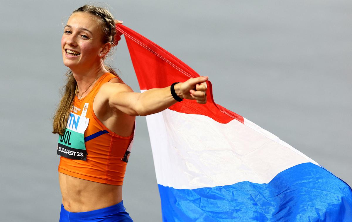 Femke Bol | Nizozemka Femke Bol je padla ob vodstvu v mešani štafeti 4 X 400 m tik pred ciljem, tokrat pa bila najhitrejša na 400 m z ovirami. | Foto Reuters