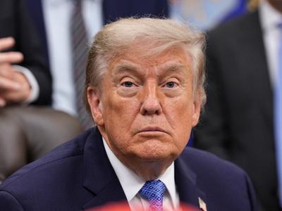 Trump umik ameriških sil iz Evrope povezuje z dogovorom o Grenlandiji