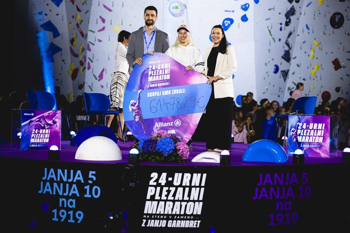 Janja Garnbret 24-urni dobrodelni maraton | Janja Garnbret je uspešno opravila 24-urnim plezalni maraton in za mlade športne talente zbrala več kot 61 tisoč evrov. | Foto Grega Valančič