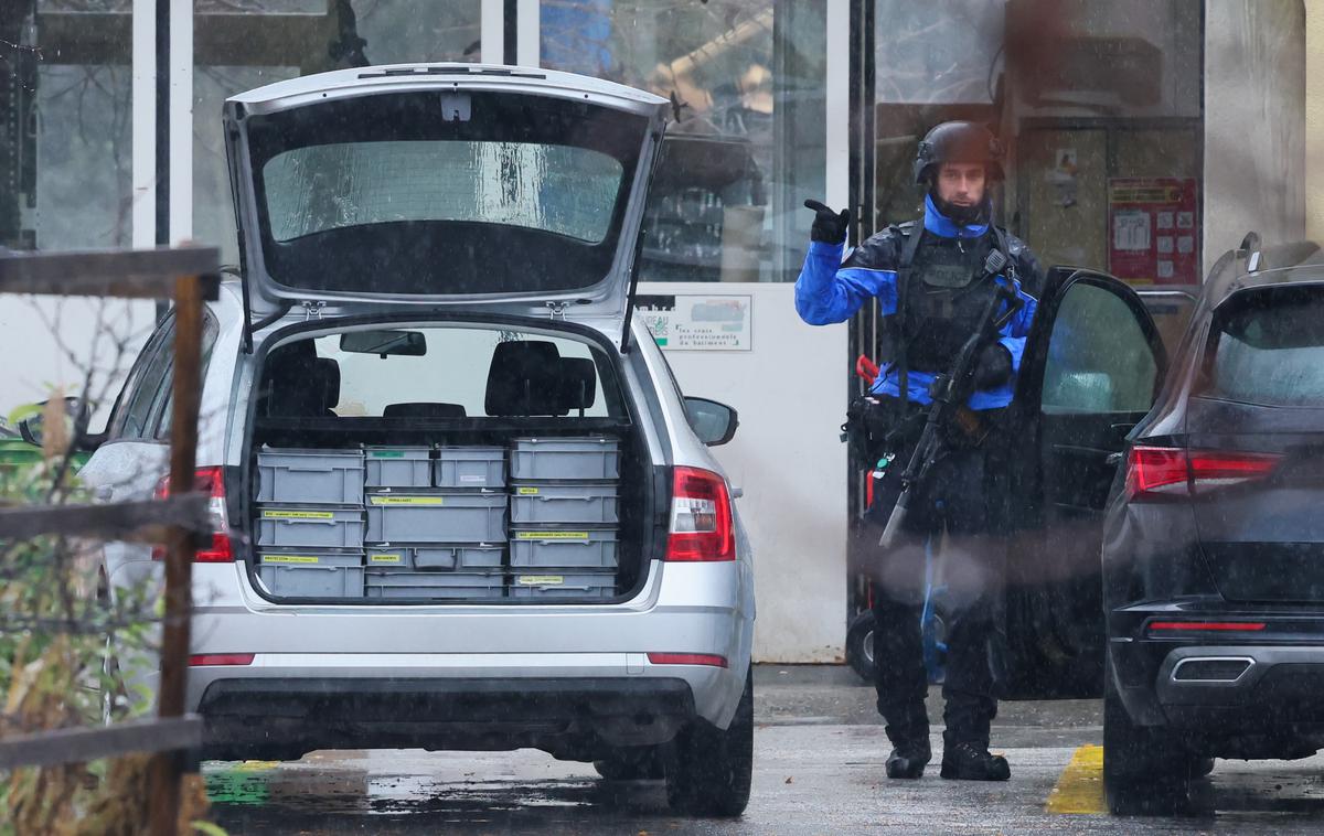 streljanje, Švica, švicarska policija | V Švici, državi z okoli 9 milijoni prebivalcev, naj bi imelo strelno orožje kar 2,3 milijona ljudi. | Foto Reuters