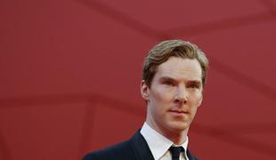 Benedict Cumberbatch s skrivnim posnetkom do vloge zmaja v Hobitu (video)