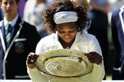 Serena v finalu Wimbledona tretjič ugnala Venus