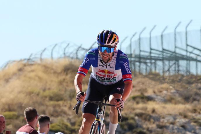 Primož Roglič | Pri Red Bull - BORA - hansgrohe so zadovoljni s predstavami Primoža Rogliča, ki je po devetih etapah skupno drugi, z 1:18 minute zaostanka za Enricom Masom. | Foto Guliverimage