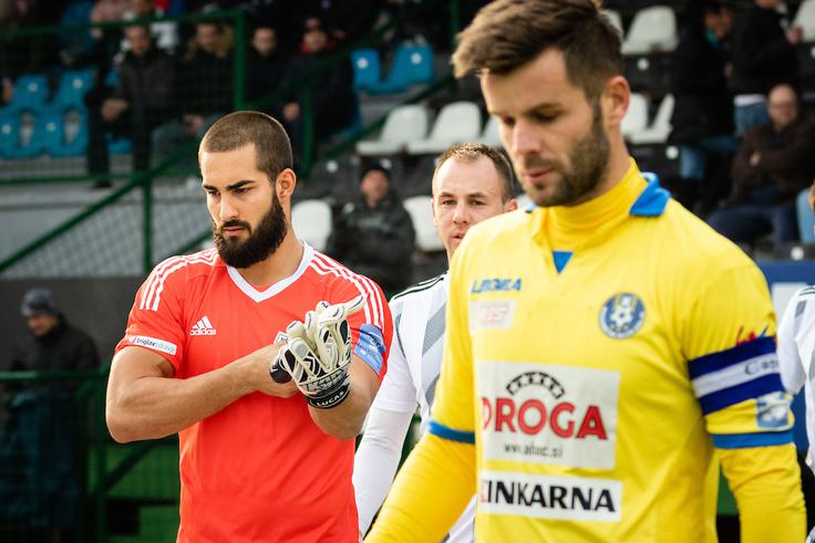 Matko Obradović je ostal nepremagan na gostovanju v Celju. | Foto: Blaž Weindorfer/Sportida