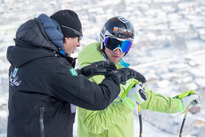 Klemen Kosi (na fotografiji v družbi Andree Massija) še ni našel hitre smučine na Streifu. | Foto: Sportida