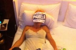 Pamela Anderson si blaži bolečine po maratonu