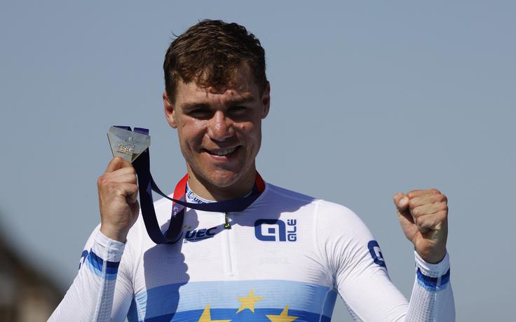 Fabio Jakobsen je ime dobil po pokojnemu Fabiu Casartelliju. | Foto: Reuters