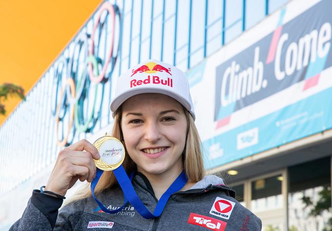 21-letna Jessica Pilz je v Innsbrucku, kamor se je zaradi odličnih pogojev za trening preselila pred dvema letoma, osvojila naslov svetovne prvakinje v težavnostnem plezanju. | Foto: Sportida