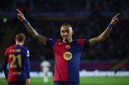 Barcelona podaljšala z Raphinho
