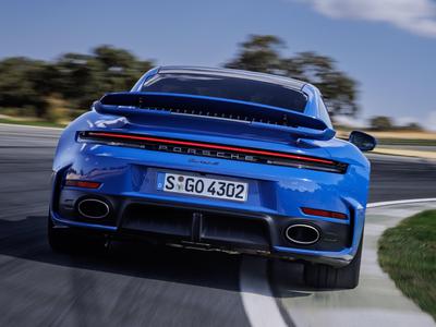 Porsche še enkrat poudarja strategijo: manj prodaje, več ekskluzivnosti