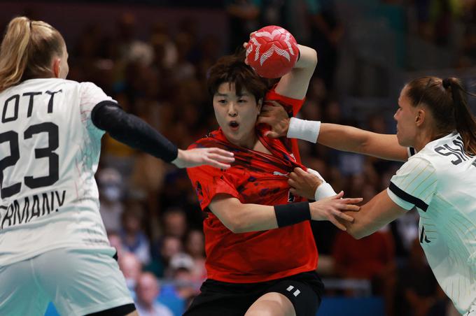Eun Hee Ryu je Nemkam v prvem krogu zabila šest golov. | Foto: Reuters