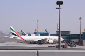 Sprostili tudi izredne lete iz Dubaja, veliko potnikov že doma