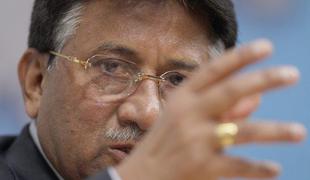 Mušaraf pobegnil s sodišča