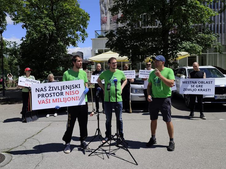  V javnosti nastopa predvsem Iniciativa za Štepanjsko naselje. | Foto: STA
