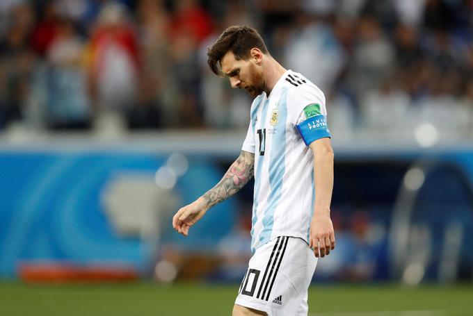 Lionela Messija v Rusiji praktično še nismo videli brcati. Zgrešil je enajstmetrovko, proti Hrvaški ga skoraj ni bilo videti na igrišču, kaj sledi? | Foto: Reuters