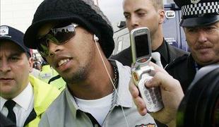 Ronaldinho skorajda zamudil let v Glasgow