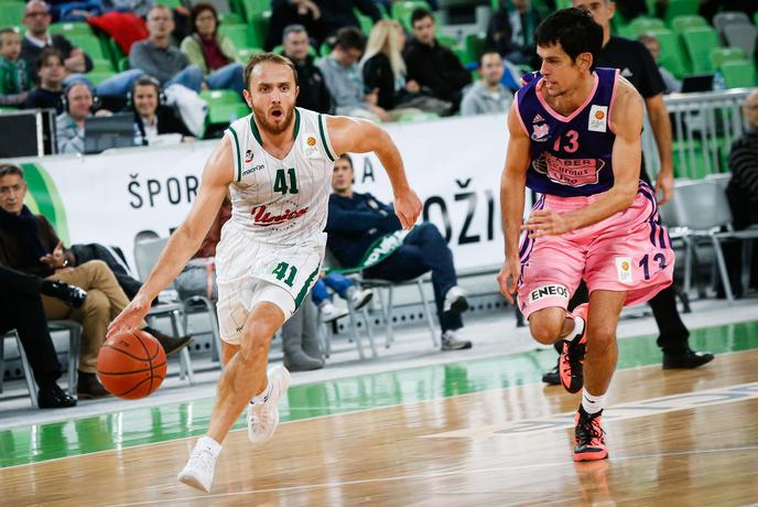 Olimpija se je z zmago maščevala Mega Leksu