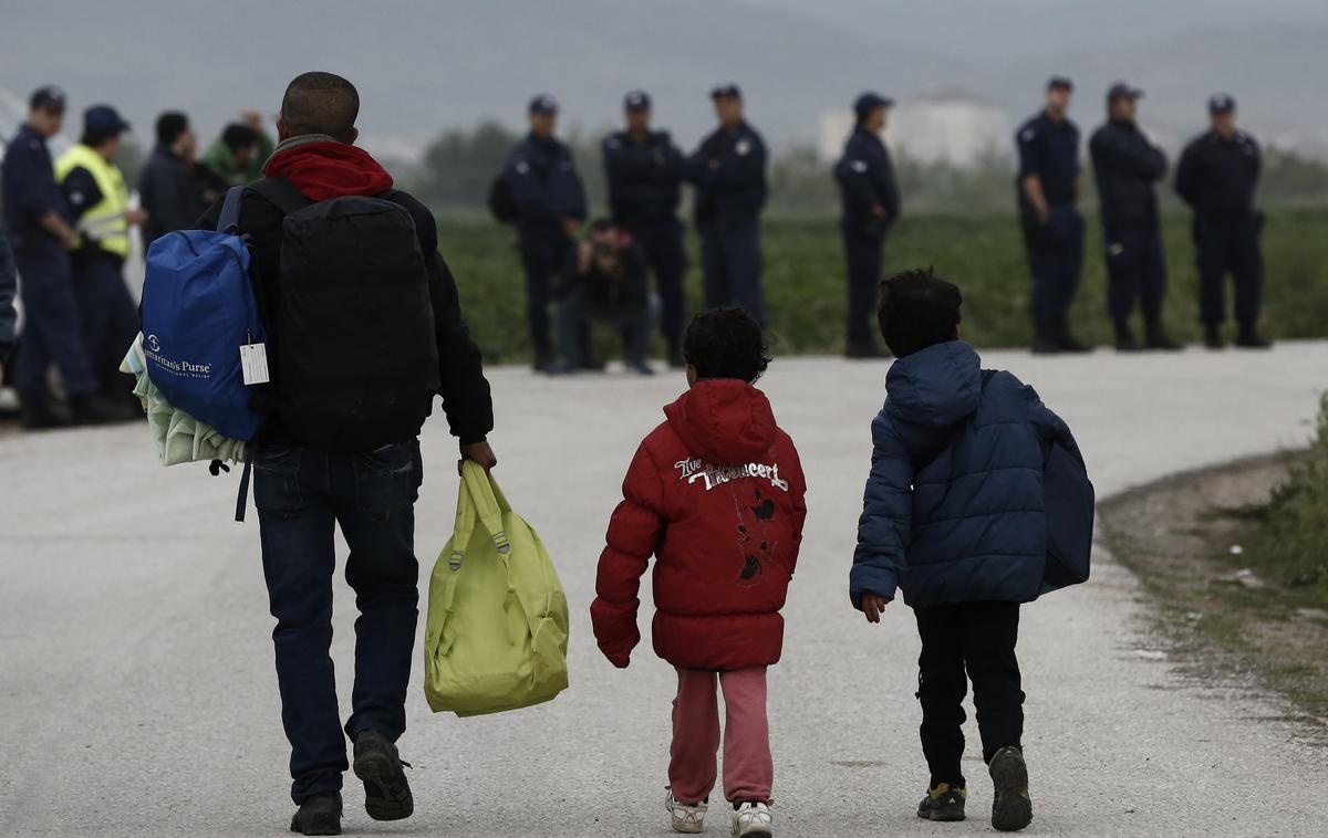 Migranti v Grčiji | Severnomakedonska vlada je zaradi pritiska nezakonitih prebežnikov v nekaterih delih države razglasila izredne razmere. | Foto Reuters