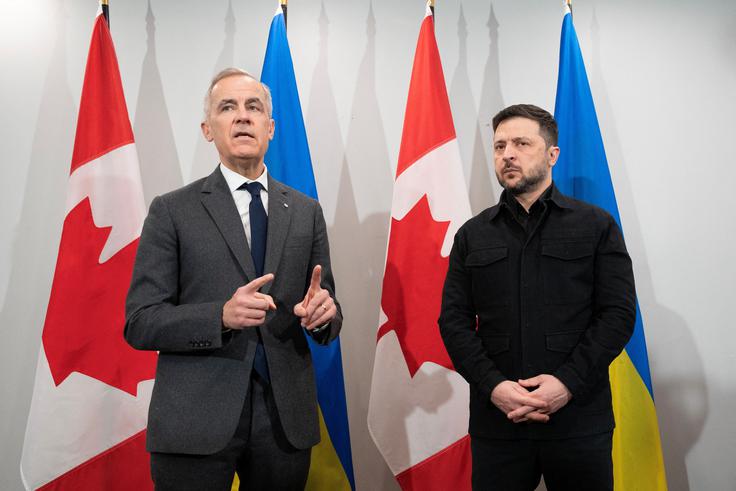 Zelenski se je v soboto med potjo v ZDA ustavil v Kanadi, kjer se je sestal s premierjem Markom Carneyjem. | Foto: Reuters