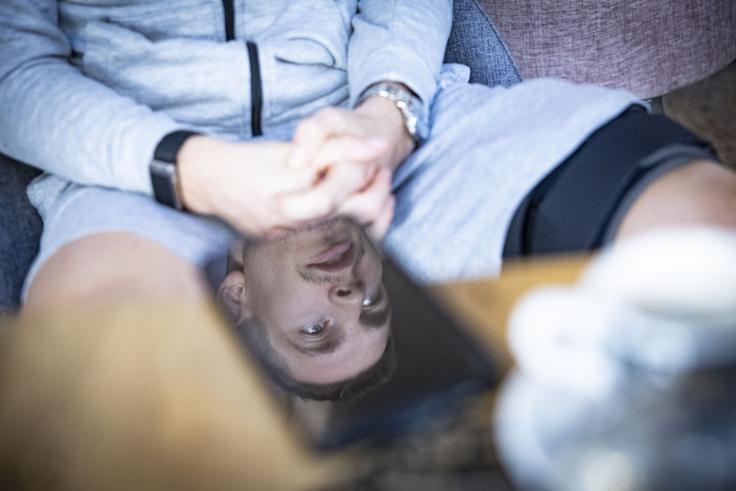 "Ko slišiš tisti pok, ponavadi veš, da nekaj ni v redu. Vse skupaj se je zgodilo zelo hitro," se Mark Zabukovnik spominja grozljivega zvoka, po kateremu je postalo jasno, da bo potrebno njegovo koleno temeljitega okrevanja. | Foto: Ana Kovač