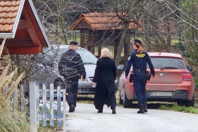 Barbara Antolić Vupora | Barbaro Antolić Vuporo in druge osumljence je policija aretirala v torek. | Foto STA